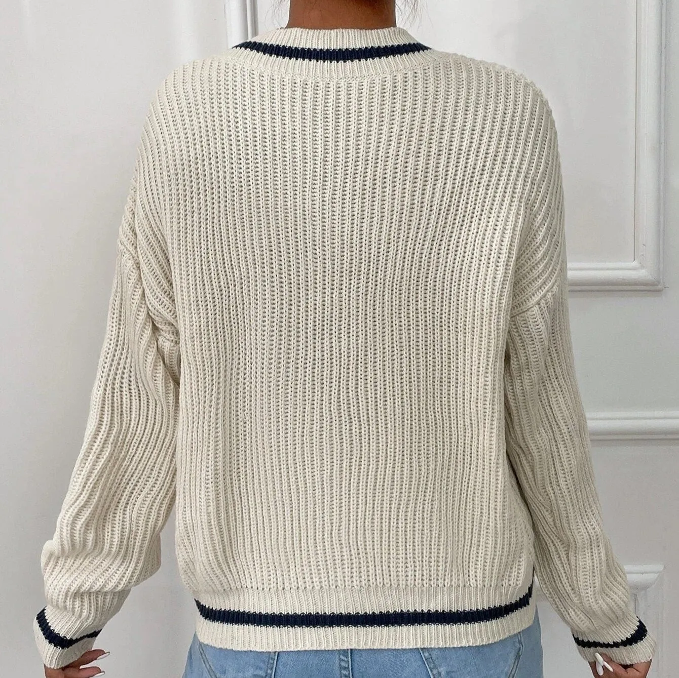 Cozy Winter Cable Knit V-Neck Preppy Sweater