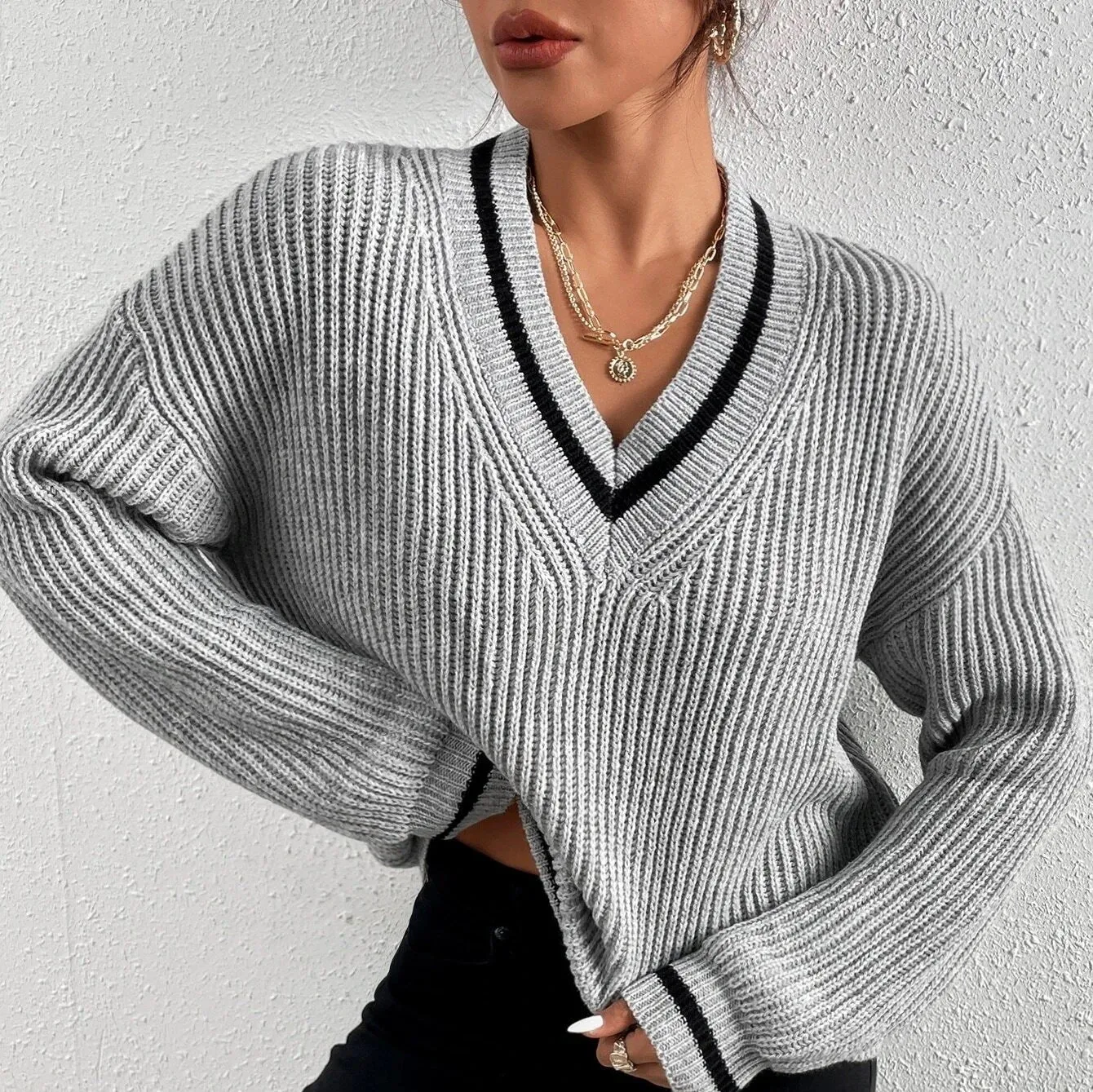 Cozy Winter Cable Knit V-Neck Preppy Sweater