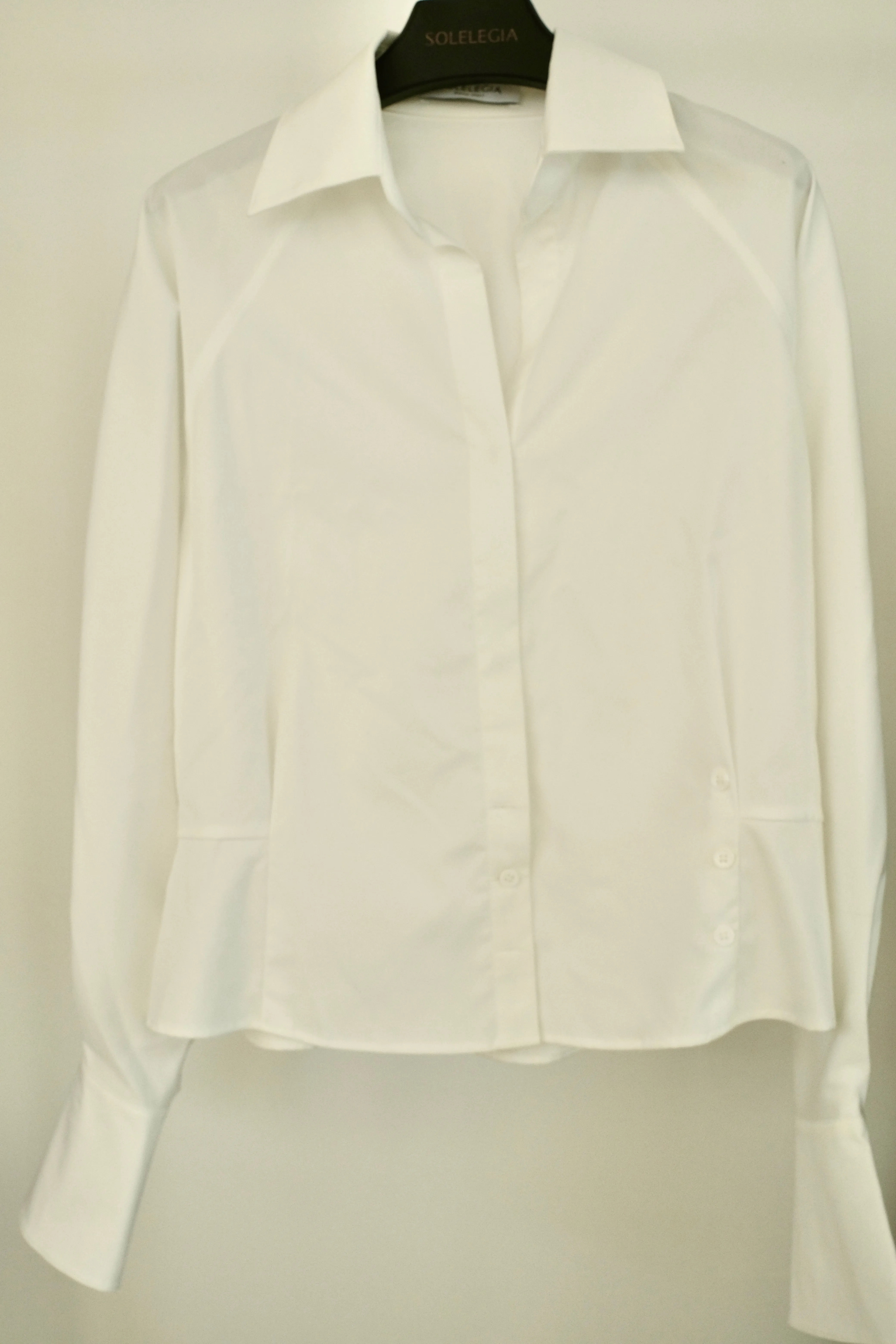 Wrinkle-Resistant Cotton Blouse